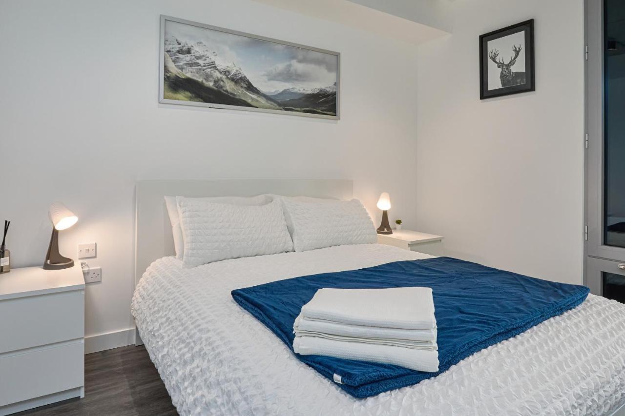 Morden Lovely 3Bedroom Apartment London Abbey Wood Eksteriør bilde