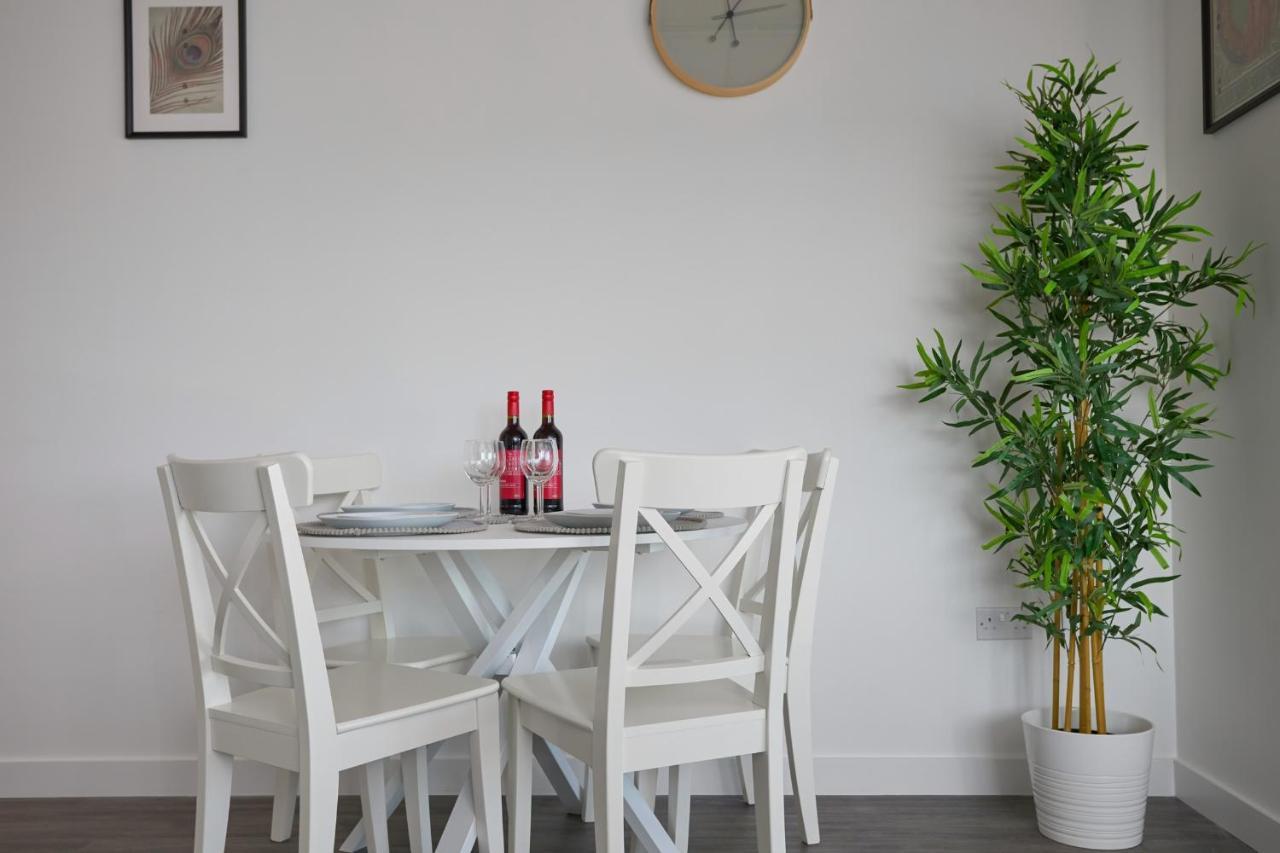 Morden Lovely 3Bedroom Apartment London Abbey Wood Eksteriør bilde