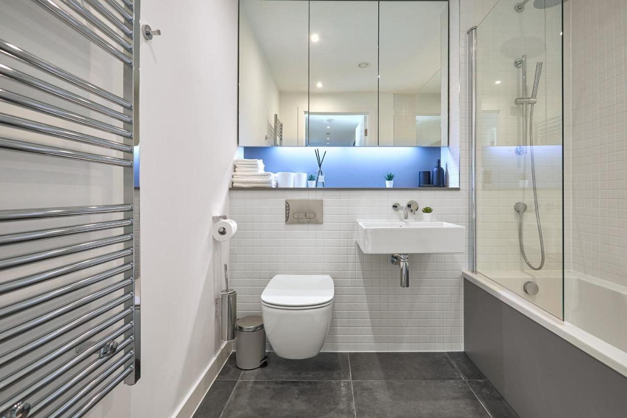 Morden Lovely 3Bedroom Apartment London Abbey Wood Eksteriør bilde