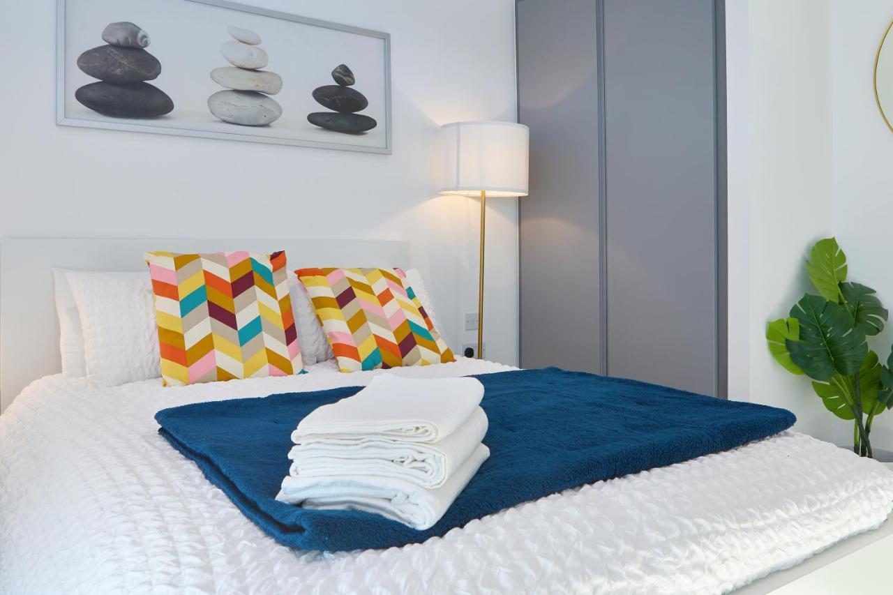Morden Lovely 3Bedroom Apartment London Abbey Wood Eksteriør bilde