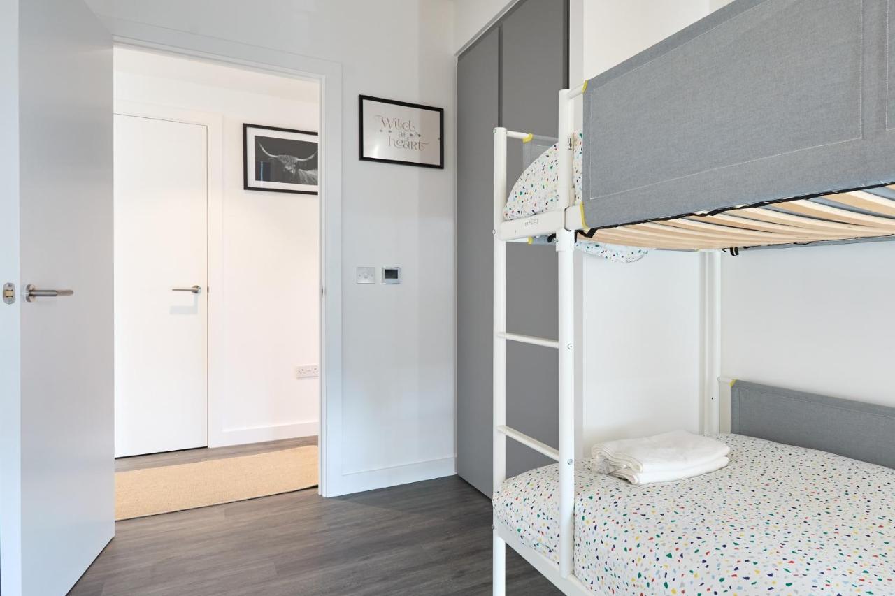 Morden Lovely 3Bedroom Apartment London Abbey Wood Eksteriør bilde